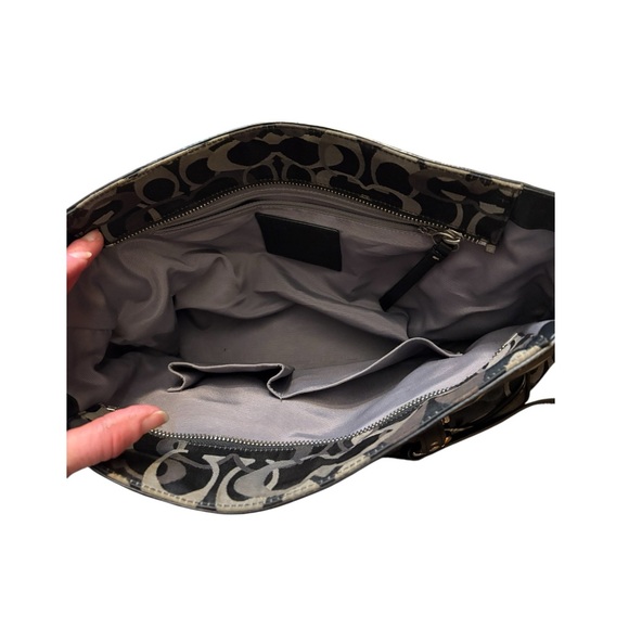 Coach - Picture 3 of 6